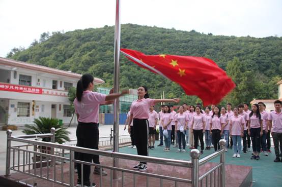 说明: D:\电气系学生会\2018年电气系学生会活动\2018年三下乡\三下乡照片\第二天\02\IMG_8124.JPG